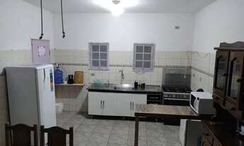 Imagem 2: Casa de vila sobrado a 100m da praia para aluguel tem 110 metros quadrados com 3 quartos