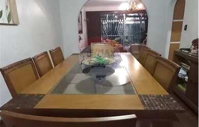 Imagem 5: Casa térrea com 3 quartos, piscina, terraço, dependência completa e próximo ao comercio no