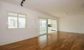 Imagem 7: Apartamento para aluguel tem 151 metros quadrados com 3 quartos em Itaim Bibi - São Paulo