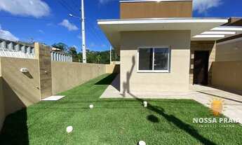 Imagem 2: Casa de esquina a 700 metros do mar com 2 dormitórios à venda, 50 m² por R$ 330.000 - Prin