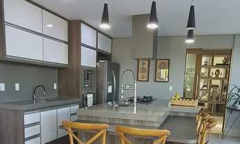 Imagem 6: Alphaville Cuiabá I, sobrado mobiliado para venda tem 350m², com 4 suítes, Cuiabá, Mato Gr