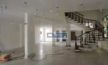 Imagem: Casa Comercial de 378m² na Ponta da Praia