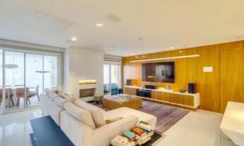 Imagem 7: Apartamento a venda na Vila Nova Conceição - 3 suítes, 5 vagas de garagem - 234m2!