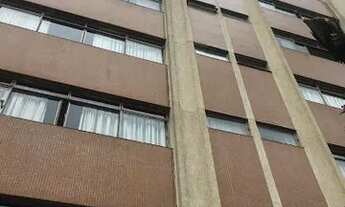 Imagem 2: Apartamento com 3 dormitórios para alugar, 115 m² por R$ 2.500,00/mês - Centro - Londrina