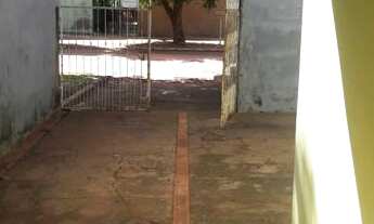 Imagem 6: Em Aquidauana)2 quartos,sala, cozinha, banheiro,varanda e quintal