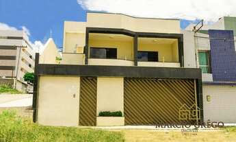 Imagem: Casa Duplex à venda no Bairro Petropólis-CARUARU