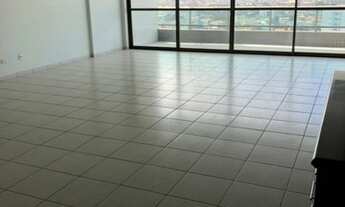 Imagem 7: Apartamento com 235 metros quadrados com 4 suítes em Casa Forte. Edf. Margarida e Guilher