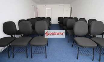 Imagem 6: Ao lado do metrô !!