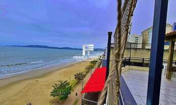 Imagem 2: Apartamento 4 quartos frente mar Meia Praia SC