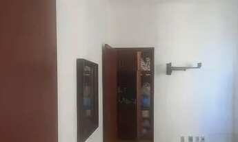 Imagem 2: Bom 2 quartos com vista lateral para mar