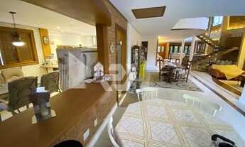 Imagem 6: Casa para aluguel e venda possui 700 metros quadrados com 5 quartos