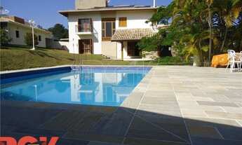 Imagem: Casa à venda no Condomínio Marambaia localizado