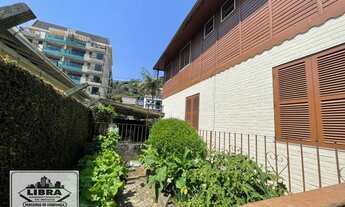 Imagem 4: Confortável casa com localização privilegiada, com 05 quartos (01 suíte com closet)