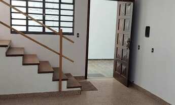 Imagem: Lindo Sobrado com sala comercial na Universitária