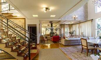 Imagem 2: Casa finamente mobiliada à venda com 4 suítes!