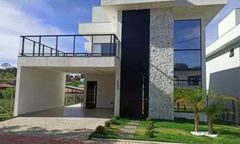 Imagem: Belíssima Casa 4 quartos duas suítes ótimo