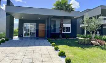 Imagem 4: Casa de condomínio térrea para venda possui 172 metros quadrados com 3 quartos