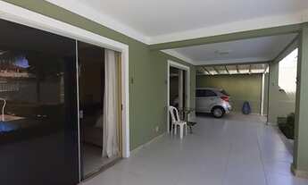 Imagem 6: Casa de condomínio para venda possui 311 metros quadrados com 4 quartos