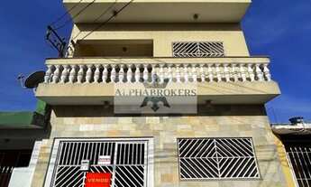 Imagem: Casa para venda tem 200 m2 com 5 quartos