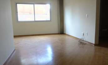 Imagem: Apto amplo, iluminado, com armários! Ótima