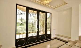 Imagem 4: Mansão dentro de condomínio região de Alphaville - Residencial Tamboré III