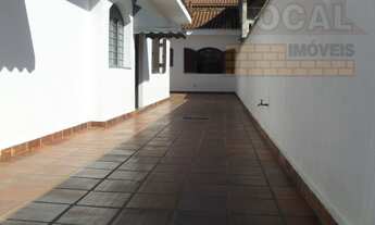 Imagem 3: Casa térrea e isolada de lote inteiro