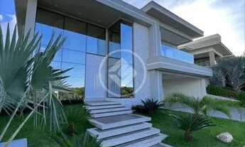 Imagem: Mansão no Florais dos Lagos com 4 suítes