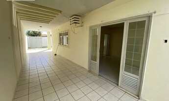 Imagem 7: Casa para aluguel possui 420 metros quadrados com 3 quartos em Gruta de Lourdes - Maceió