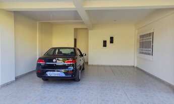 Imagem 2: Casa com 02 pavimentos, muito bem localizada, livre de enchente em Blumenau