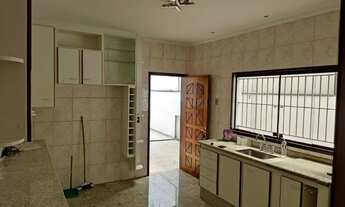 Imagem 6: Sobrado com 4 dormitórios, 280 m² - venda por R$ 1.050.000,00 ou aluguel por R$ 5.690,00/m