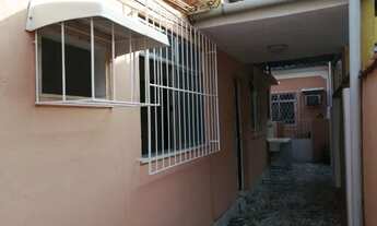 Imagem 2: Alugo casa de 1 quarto, servidão para 2 casas. Bairro: Oswaldo Cruz