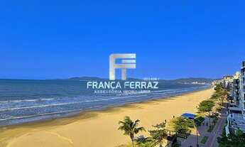 Imagem 2: Apartamento 4 dormitórios frente mar Meia Praia