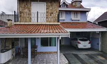 Imagem 3: Linda Casa à Venda na Região de Abernéssia - Campos do Jordão/SP