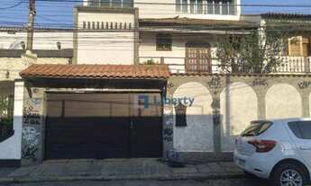 Imagem: Casa com 5 dormitórios à venda, 328 m²