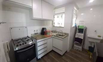 Imagem 2: Apartamento com 1 dormitório para alugar, 80 m² por R$ 2.276,00/mês - Braga - Cabo Frio/RJ