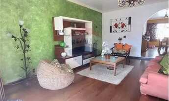 Imagem 3: Casa térrea com 3 quartos, piscina, terraço, dependência completa e próximo ao comercio no