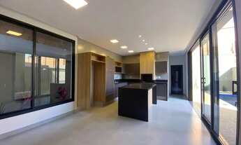 Imagem 5: Casa de condomínio para venda tem 198 metros quadrados com 3 quartos