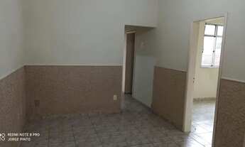 Imagem 4: Casa térrea em rua tranquila, em boas condições de conservação e próxima da estação e comé