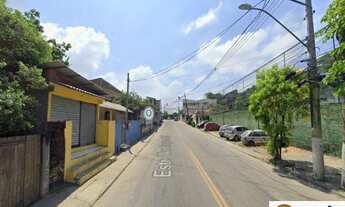 Imagem: Casa na Estrada Washington Luís, com 256m²