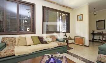 Imagem: Casa à Venda - Cavalhada, 3 Quartos, 248