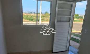 Imagem 2: Casa com 2 dormitórios para alugar por R$ 750,00/mês - Jardim Marina - Marília/SP