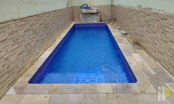 Imagem: Sobrado a venda em Mongaguá com piscina