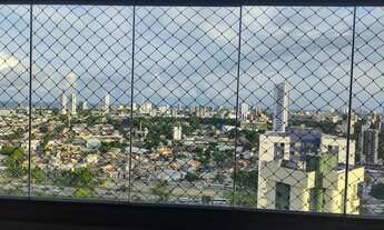 Imagem 5: 109 metros com vista para o mar no coração do Espinheiro, vagas cobertas e soltas