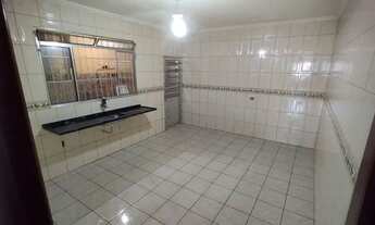 Imagem 4: Casa sobrado muito espaçosa