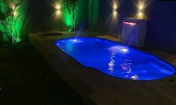 Imagem 6: Agio de casa com piscina jd canedo 1
