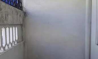 Imagem 3: PEQUENA CASA DE ACESSO RÁPIDO AO SHOPPING RIOMAR, COM UM VALOR QUE CABE NO SEU BOLSO