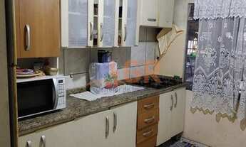 Imagem 4: Casa para Venda em Curitiba, Cidade Industrial, 4 dormitórios, 1 suíte, 3 banheiros, 2 vag