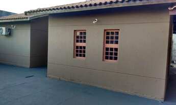 Imagem: Casa à venda com 3 dormitório(s), 6 vaga(s)