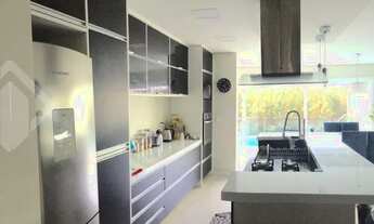 Imagem 4: Casa para venda possui 161 metros quadrados com 3 quartos em Sarandi - Porto Alegre - RS