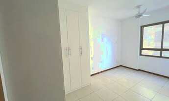 Imagem 7: Dois quartos na segunda quadra do mar, pé na areia